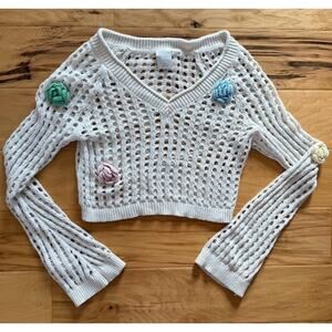 Ivory Crochet V-Neck Cropped 3D Floral Long Sleeve Sweater XXS